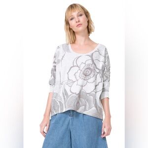 Desigual Grey Loose Cut 3/4 Sleeve Flower Design Top